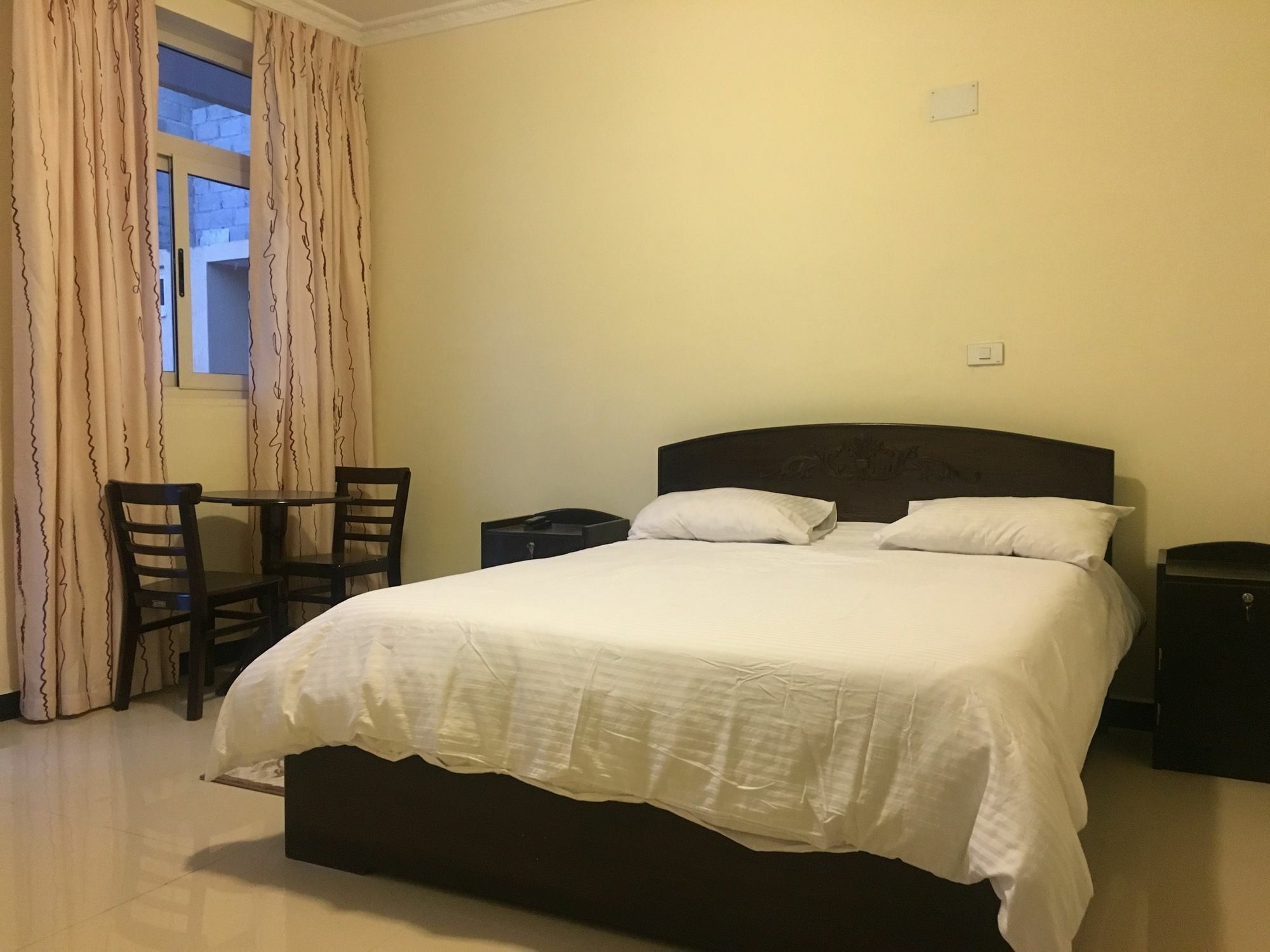 Cheers Bed & Breakfast Adís Abeba Exterior foto